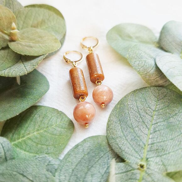 Sunstone Onyx Drop Earrings, Earthy Gold Earrings, Elegant Cottagecore Earrings - Picture 7 of 9